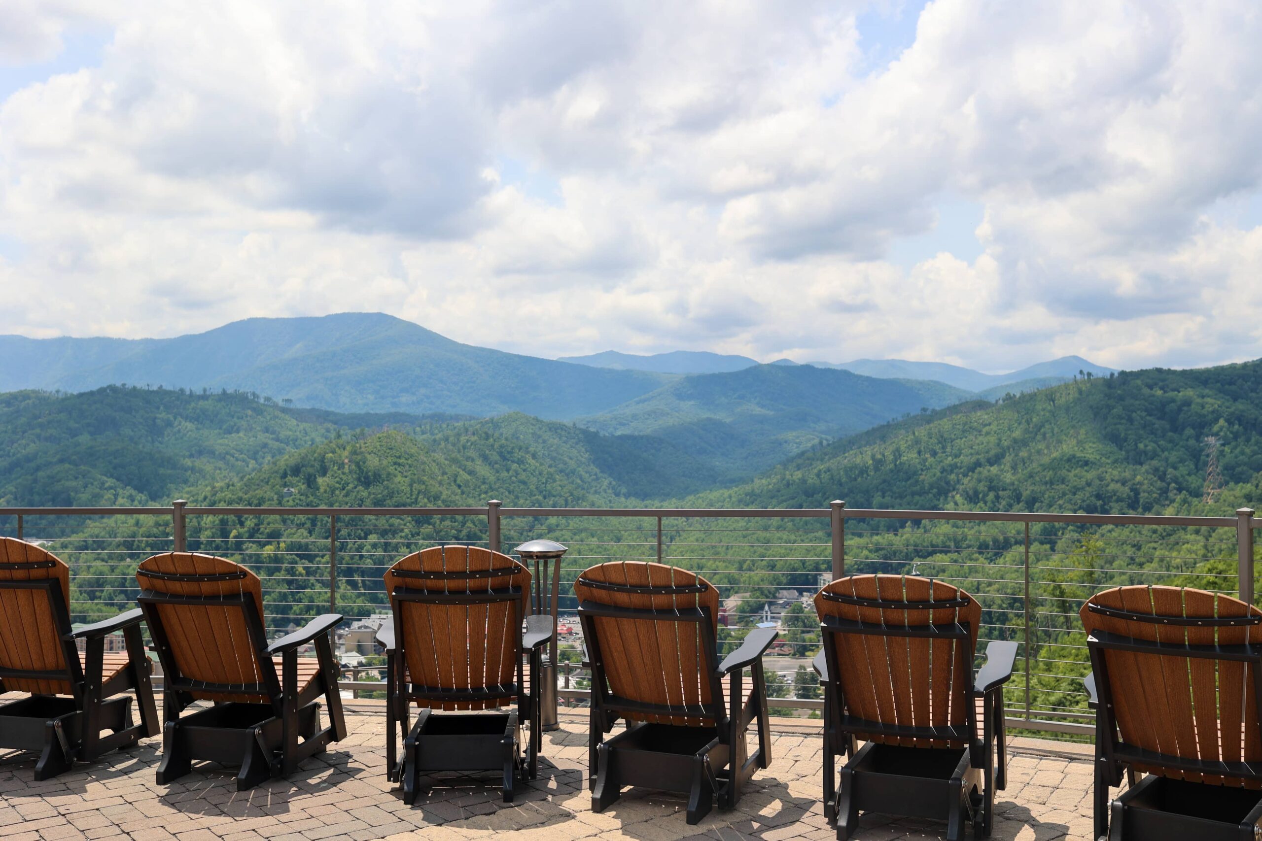 Vacation Rentals & Cabin Rentals Around the Smokies: Know Your Rights and Responsibilities – Champagne Law Firm